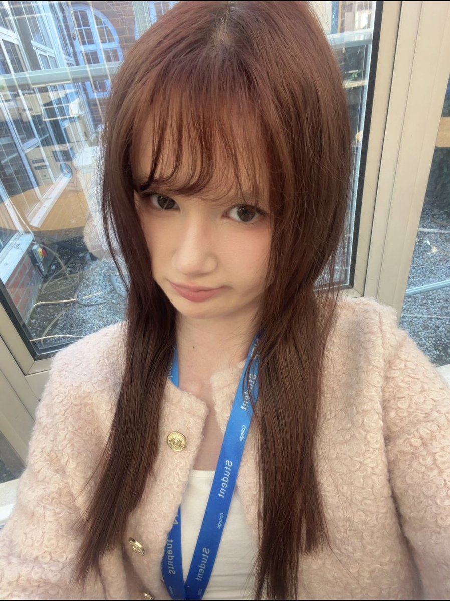 jungkyra10's tweet photo. selca delivery !!.•.🎀 https://t.co/39dzheYpK4