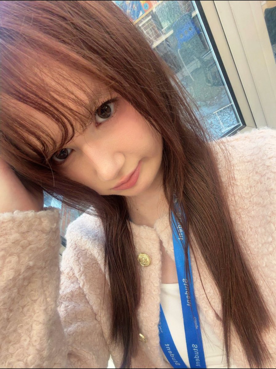 jungkyra10's tweet photo. selca delivery !!.•.🎀 https://t.co/39dzheYpK4