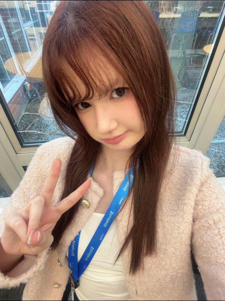 jungkyra10's tweet photo. selca delivery !!.•.🎀 https://t.co/39dzheYpK4