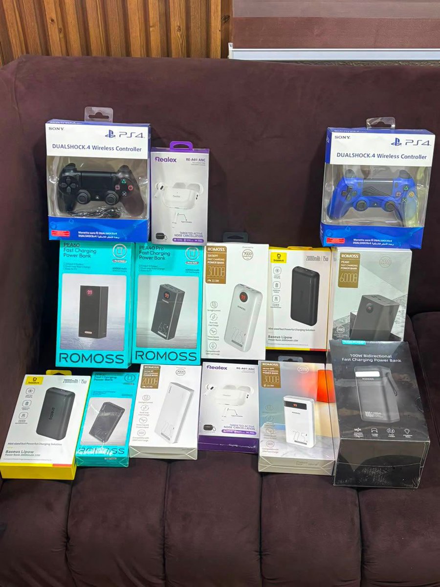 harrysone9's tweet photo. Best store to get quality and affordable gadgets. 

We deal in all types of iPhones, hp & dell Laptops, MacBooks, powerbank, all Apple products available 

 *🔥lastest Apple 18promax now available*

Brand New (Non Active) iPhone 18 Series *Esim Unlocked* 

18 Pro 256GB Burgundy - 2.450M

18 Pro 256GB Glacier & Black - 2.4M

18 Pro Max 256GB Burgundy - 2.8M

18 Pro Max 256GB Glacier & Black - 2.7M

18 Pro Max 512GB Burgundy - 3.1M

18 Pro Max 512GB Glacier & Black - 3M

*UK LAPTOPS AVAILABLE*

Hp elitebook 840 G8 i5-11th gen 32gb 512gb touchscreen
Price: 570k

Hp elitebook 840 G5 i5-8th gen 8gb 256gb non-touch
Price: 320k

Hp elitebook 830 G8 i5-11th gen 16gb 256gb Touchscreen
Price: 480k

Hp elitebook 830 G7 i5-10th gen 16gb 256gb Touchscreen
Price: 420k

Dell latitude 5490 8gb 256gb i5-8th gen non-touch 
Price: 270k 

Dell latitude 5400 8gb 256gb i5-8th gen non-touch 
Price: 300k

Dell latitude 5400 8gb 512gb i5-8th gen non-touch 
Price: 330k 

Laptop and charger available📌

Contact us
WhatsApp: *08122885332*
Call us on:  *07050485986*
X handle: @its_debolee 

Location: Computer Village, Lagos.