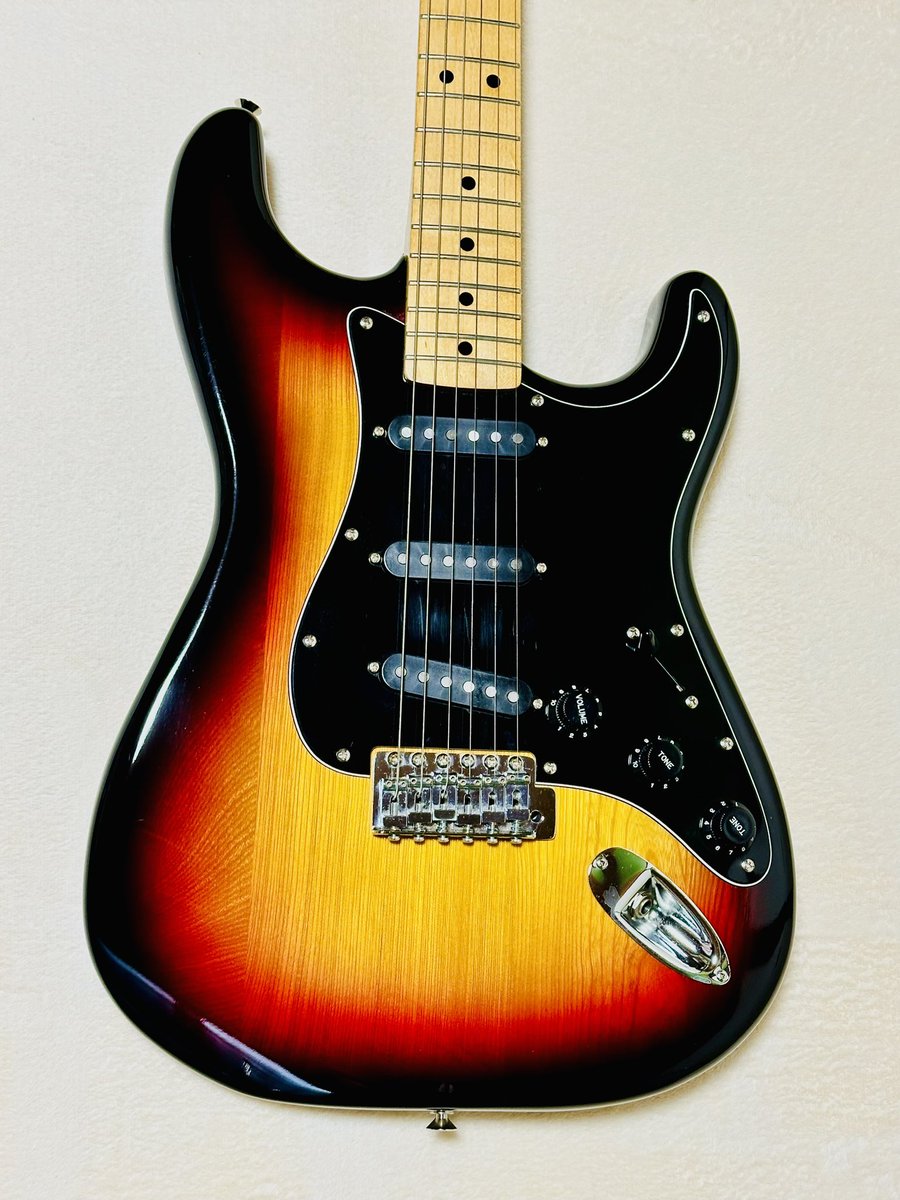 brokendoll_ken's tweet photo. 🎸For Sale ‼️ ジャパンヴィンテージ ギター
【希少な美品】Tokai 初期 SILVER STAR SS-36 
1980年頃製造　
ロット0010xxx 
36シール付 整備済 アーム付 ソフトケース付　
ヤフオクで出品中❗️
https://t.co/BunrBxlHkH
#ギター　#ギタリスト　#ジャパンヴィンテージ　#ヴィンテージギター　#TOKAI https://t.co/Q880DBYnFY