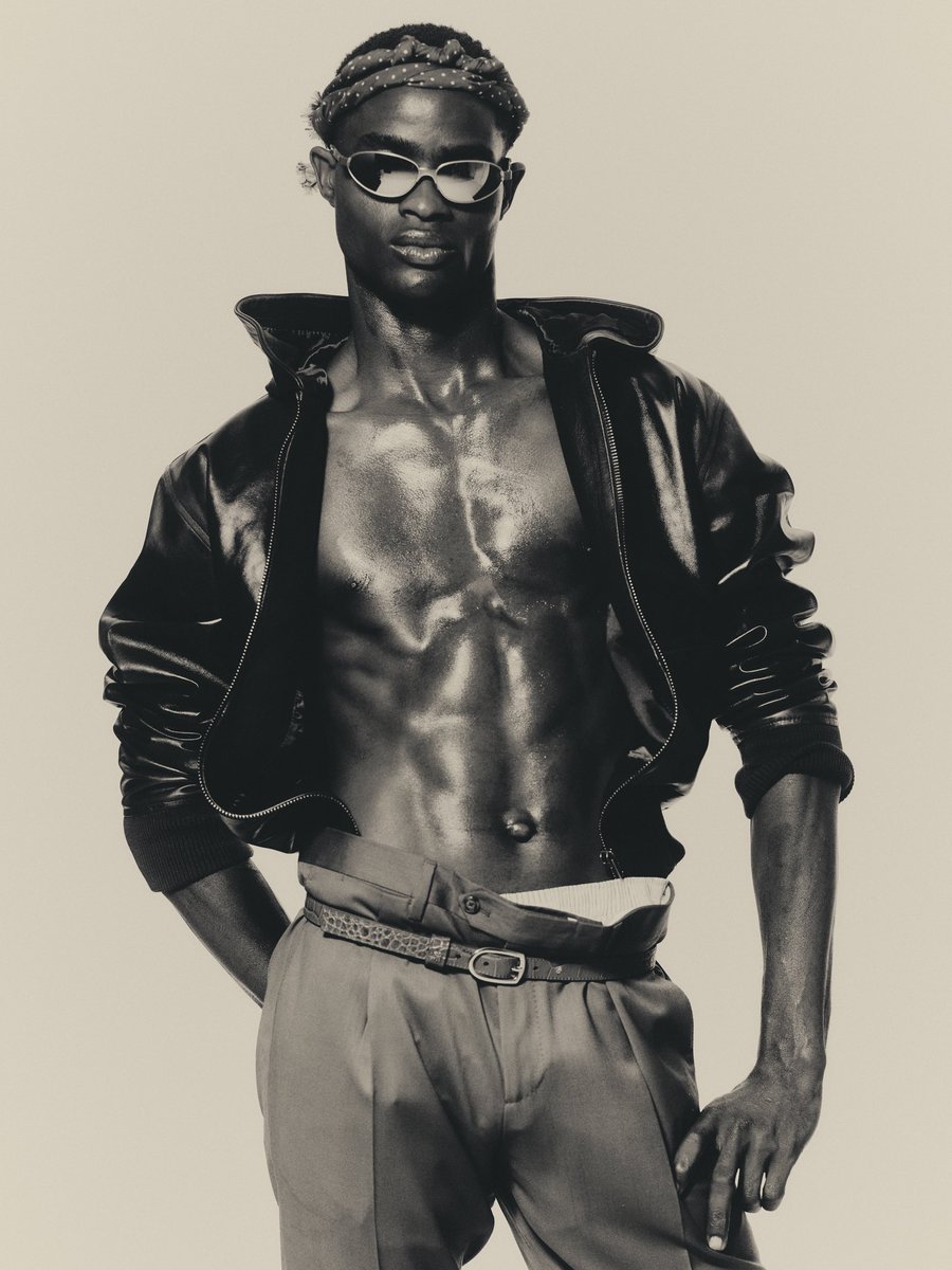 fowlermodels's tweet photo. Kelvin Adewole for @wwd
#FOWLER #FowlerModels #FowlerManagement https://t.co/yop9DEbL7E