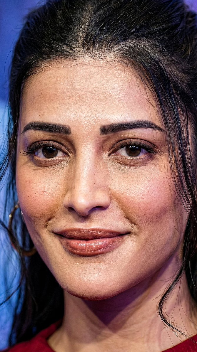 Heroines_hdr's tweet photo. Shruit haasan 💥
#shruithaasn #shruit https://t.co/SCSOmnToGr
