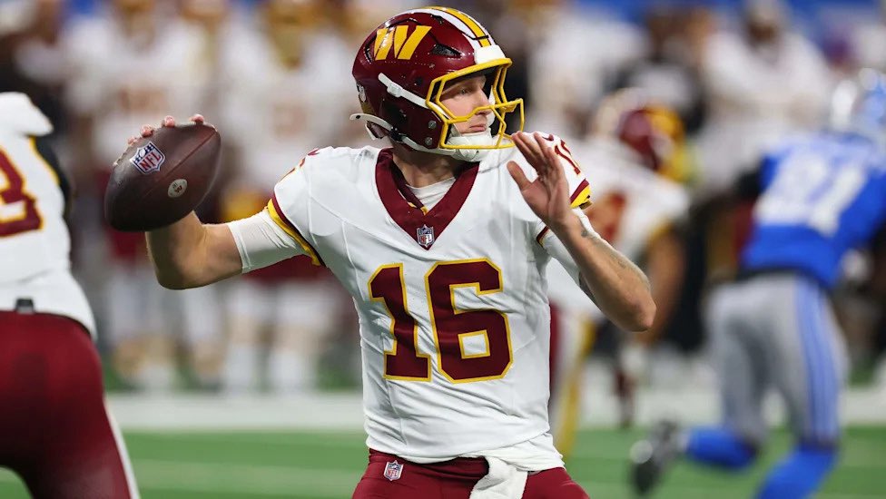 YoKhola's tweet photo. Fuck it, start Athan Kaliakmanis, see if we got another RG3/Kirko situation 

We wanna see the Greek rifle 🙏 https://t.co/JZSsWqt4Ct