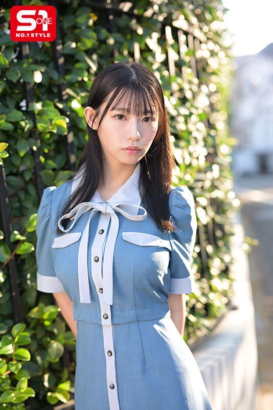 yurayurajo's tweet photo. 早坂奏音、この子の��ャップはすごい https://t.co/UcGI9lxcnd