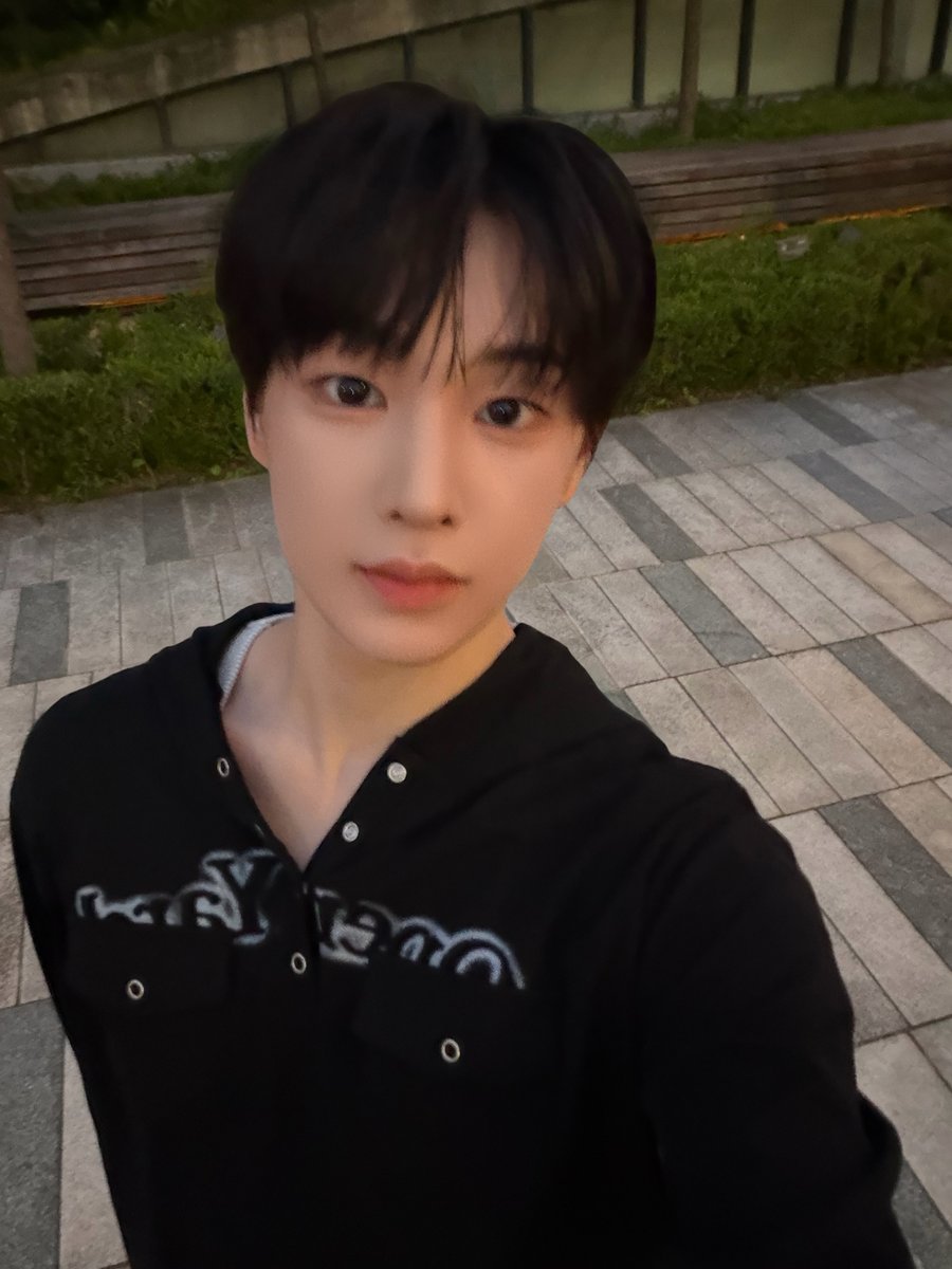 idntt_cosmo's tweet photo. 돌발상황 덴주 너무 보고싶음

#idntt #아이덴티티
#itsnotover #곽기웅 #kwakgiwoong https://t.co/sDSYfXjFQt