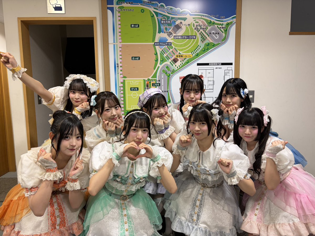🎆SPARK STAGE 16:55-17:25 パラディークさんです🎆 (@para_deeq ) 📷静止画&動画共にNG 📺ニコ生配信はこちら https://t.co