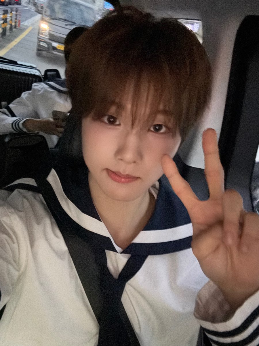 idntt_cosmo's tweet photo. ⚓️⚓️⚓️

#idntt #아이덴티티 
#unevermet #이환희 #leehwanhee️ https://t.co/GrRWZ9gy7d