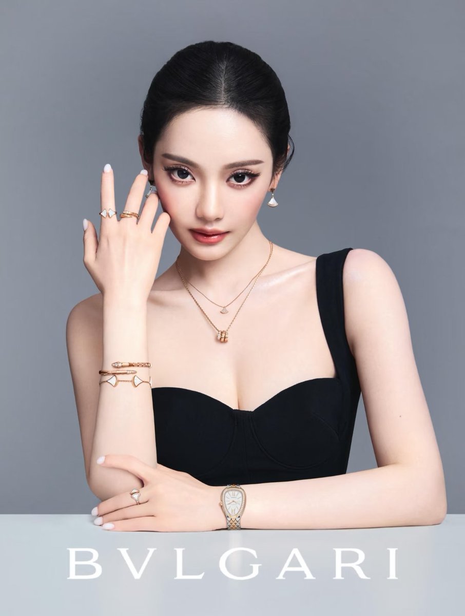 nnyizqrls's tweet photo. The anticipation for her new deal is unmatched. Within one hour of the release, #NINGNING x Bvlgari peaked at #1 on the Weibo Star Influence chart with 60.20M! 

This officially marks her highest record among all her 2026 endorsements so far! https://t.co/oCHeqq1NGw