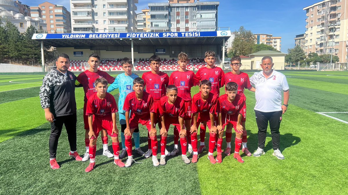 BalkesAkademi's tweet photo. Balıkesirspor’umuzun Akademi Liginde mücadele eden U14 takımı 2026-2027 futbol sezonun ilk maçında Kestel Çilekspor ile deplasmanda berabere kaldı. Teknik Sorumlu Semih İşgüzar idaresindeki takımımız sezonun ilk maçında 2-2 berabere kalarak sezona puanla başladı. https://t.co/x5FDgyvAVm
