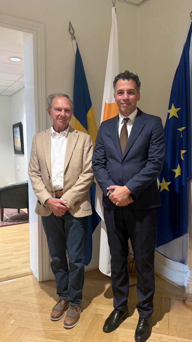 DorosVenezis's tweet photo. Pleased to have met Dr. Peter Fischer. Discussed his important archaeological work in Cyprus. A continuation of #Sweden’s long-standing contribution to archaeological research on the island which began with the 1927 🇸🇪🇨🇾  Expedition. @KulturdepSv @cleapapaellina1 @DepMinCultureCy https://t.co/m3KGwffft5