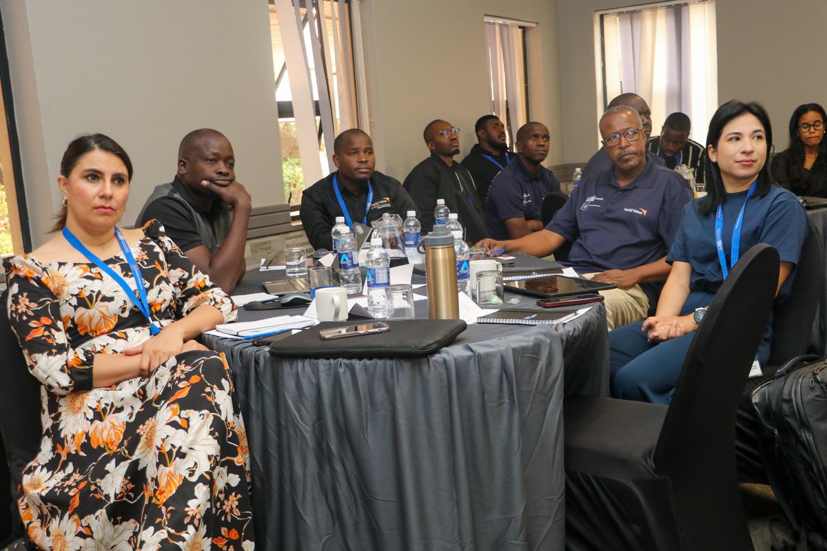 WorldVisionZim's tweet photo. @WorldVision🇿🇼is hosting the DRI WASH Capacity Building Programme, bringing together 25 students &amp; 7 lecturers from 24 countries

Officially opened by @WorldVisionSAR Leader Mathew Pickard, the programme includes knowledge sharing &amp; field visits to explore WASH interventions in🇿🇼 https://t.co/JeEP9Azdae