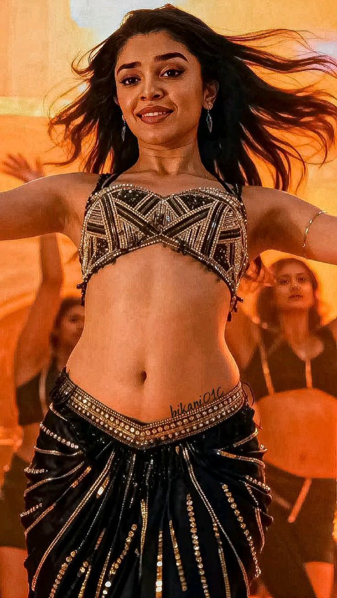 PoPBase_s's tweet photo. Krithi Shetty (also known as Krithi/Kriti Shetty), the South Indian actress primarily Telugu/Tamil cinema, known for films like Uppena, dance/item sequences, and recent projects including Genie and others and sexual girl with...🛐🍑 https://t.co/dcomoMiSTV