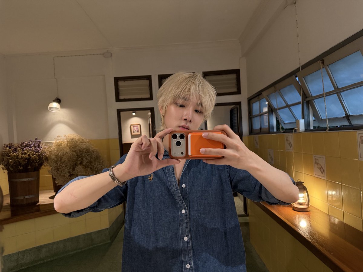Paulooooows's tweet photo. มุมนี้โคตรเท่
#paulpunyaphat 
#thedothouse
#oopsmysterioussounds 
#สืบเสียงปริศนา https://t.co/A3noTfGiE0