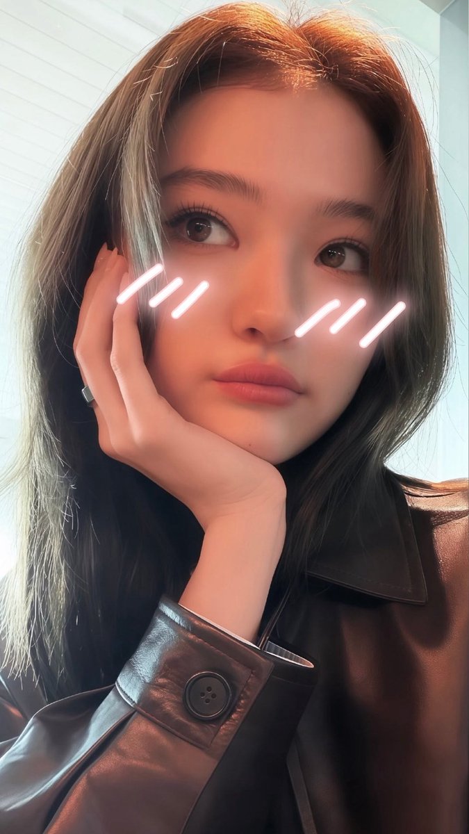ellaogross's tweet photo. @kidafterall Hari ini aku bangun pagi terus tidur lagi >_< serunya adalah bangun dalam keadaan istirahat yang cukup! https://t.co/hAX1fX6LeO