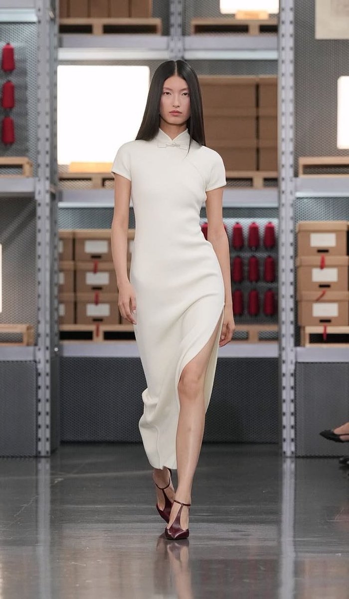DrawInPink's tweet photo. Max Mara Resort 2027
🤍♥️🤍 https://t.co/T3gWeclmGM