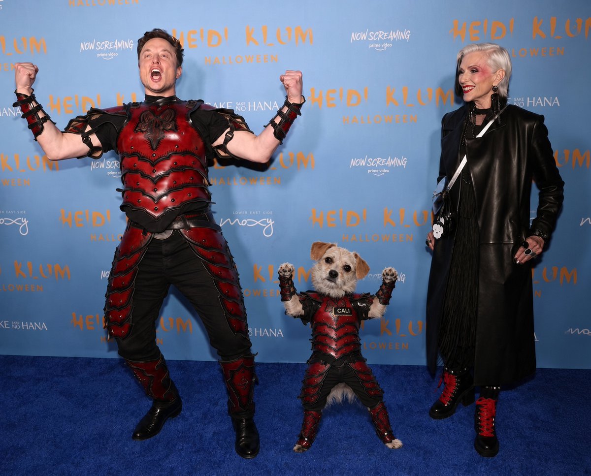 teslaownersSV's tweet photo. Who made this with Elon and Cali 😂 @mayemusk https://t.co/6nXewam1ef