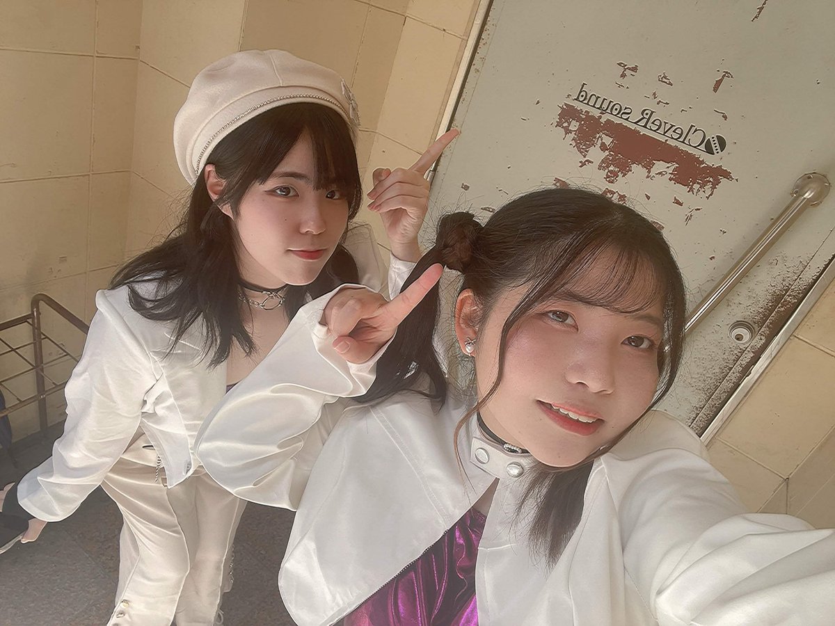Rui_Hime_Earth's tweet photo. Pinkie DIAMOND 1 ありがとうございました✨️

オリジナル曲マシマシで
iLiFEさんの楽曲もカバーさせていただきました！

ほわてらワールドいかがでしたでしょうか？

共演者様の野津憂香さんと
Woman Syndromeの若草めろこさんと
お写真を撮って頂きました✨️ https://t.co/Y1vbJm00o2