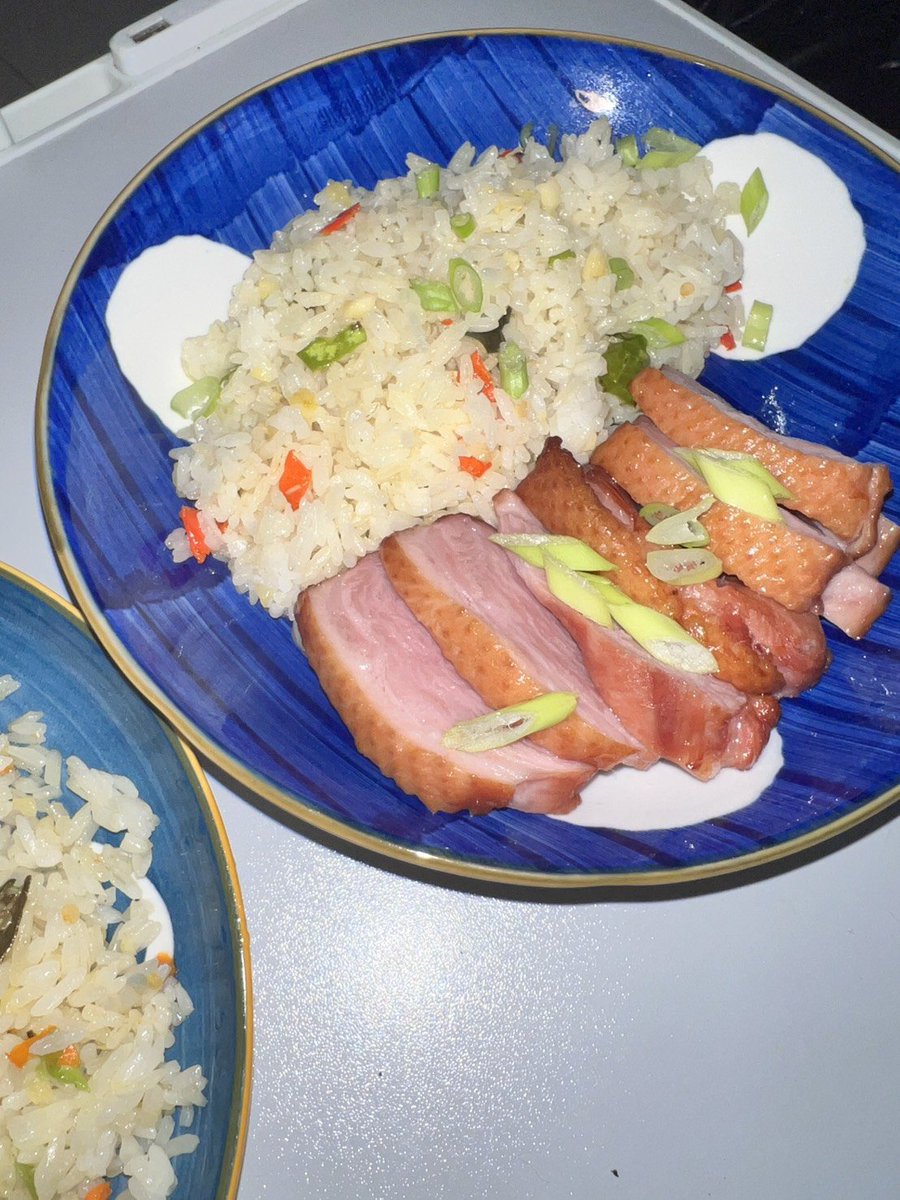 comstelation's tweet photo. cooking as survival skill tapi lama-lama ya suka juga dengan aktivitas ini

apalagi kalau hasilnya mantep padahal masak cuma di kosan https://t.co/YxDS8dTv4z
