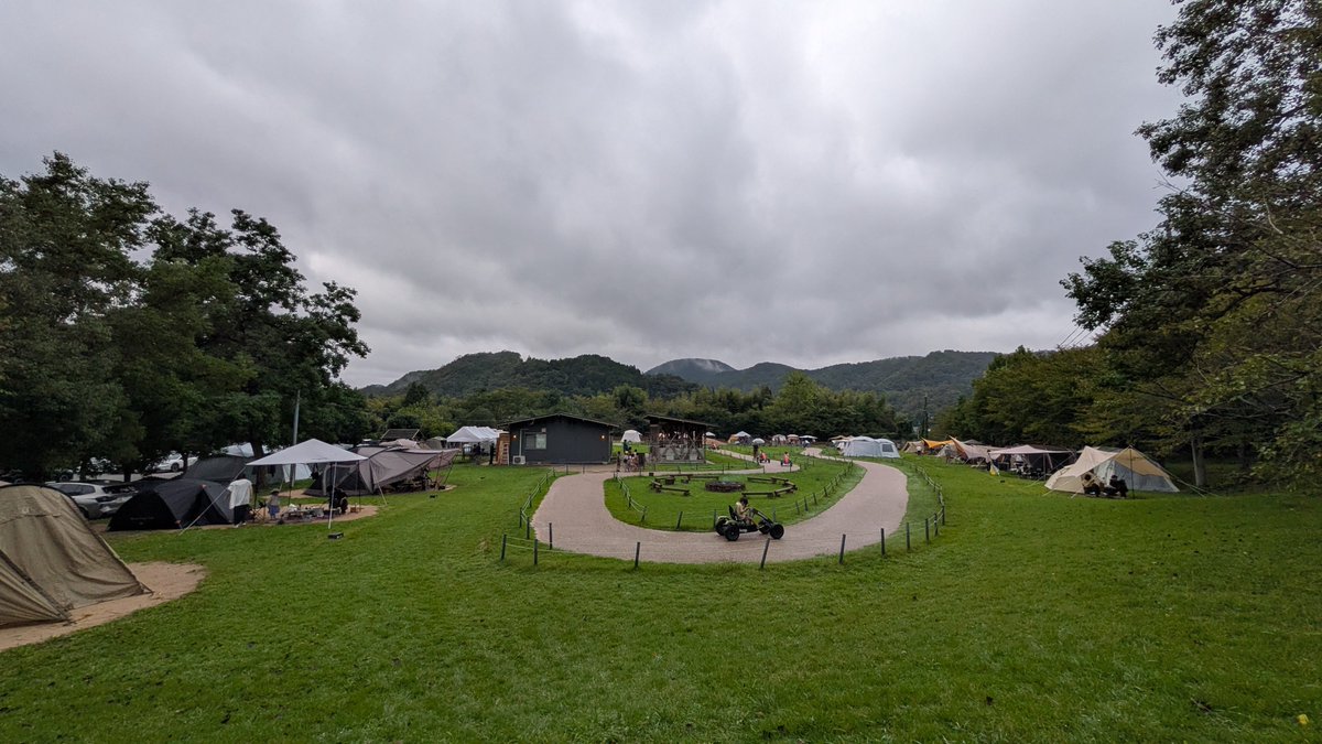 Wai__pi's tweet photo. 人生初キャンプ⛺️
雨は降ってたけど、都会を離れて自然に身を置くのもいいね

#丹波篠山 https://t.co/grT6Nw0bH3