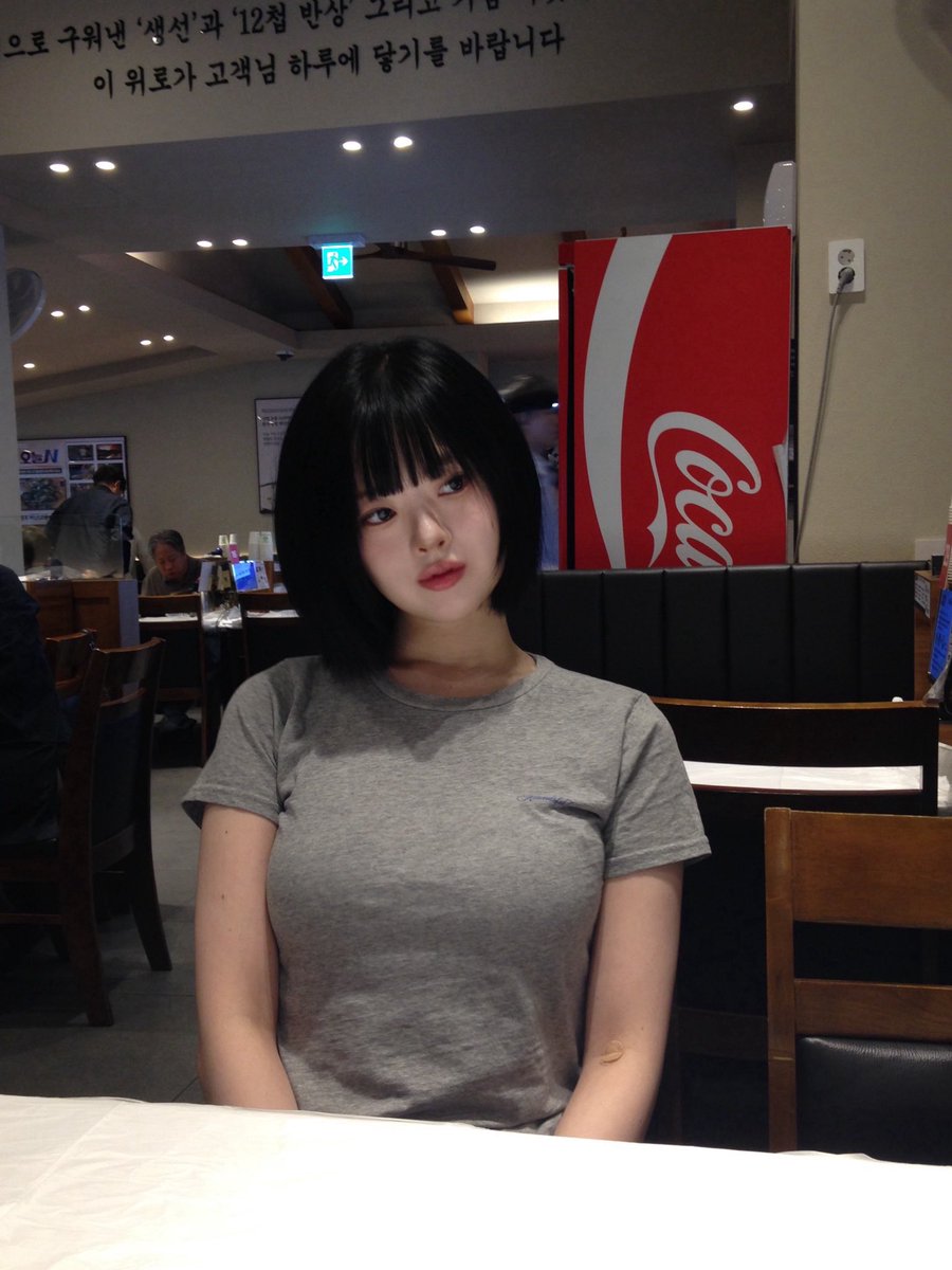 suah_heart's tweet photo. 허…
한수아 진짜 너어어어무예뻐서눈물이
진쯔 뱀파이어소녀잖아 T.T https://t.co/wipeB2hmTL