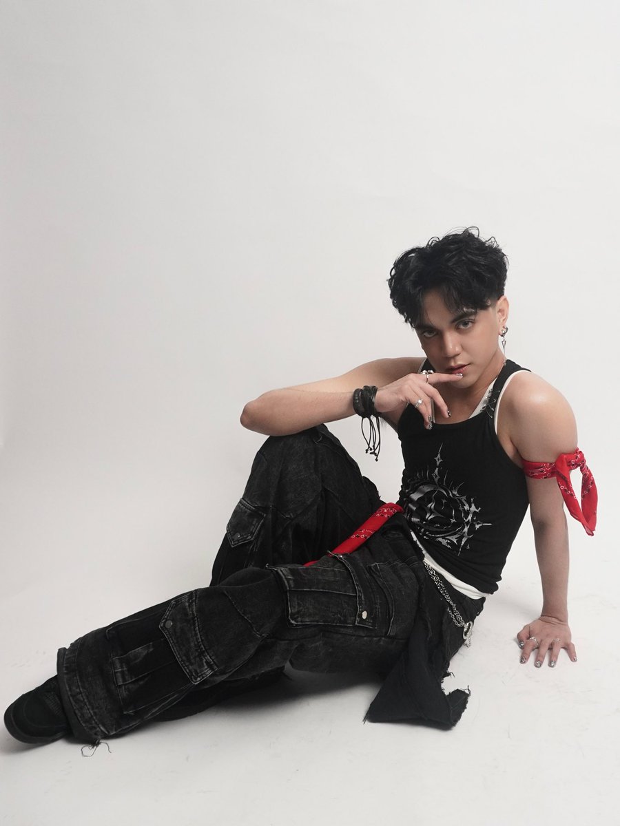 projectwanofc_'s tweet photo. PROJECT WAN
‘BANDANA’

CONCEPT PHOTO
[CALIX]

2026.09.25

#BANDANA #ProjectWAN #CALIX https://t.co/H7s3dybLZH