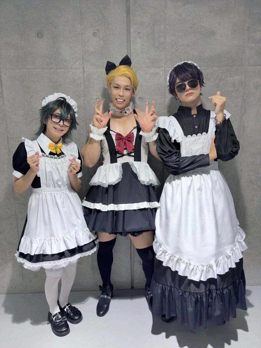 hiroki_watabe's tweet photo. ぼんさんと🍆
演劇部でも1番アドリブ対応したりずっと腕上げっぱなしだったりドズルさんに振り回されたり🦍
そしてビジュが良い。良すぎる。
てか早いものでもう1週間も経っただと…。
Hulu PPV チケット購入で配信動画が観れます！！
まだまだ #ぶっとびな祭 一緒に盛り上がっていきましょう🔥 https://t.co/EBpfhw6j9m