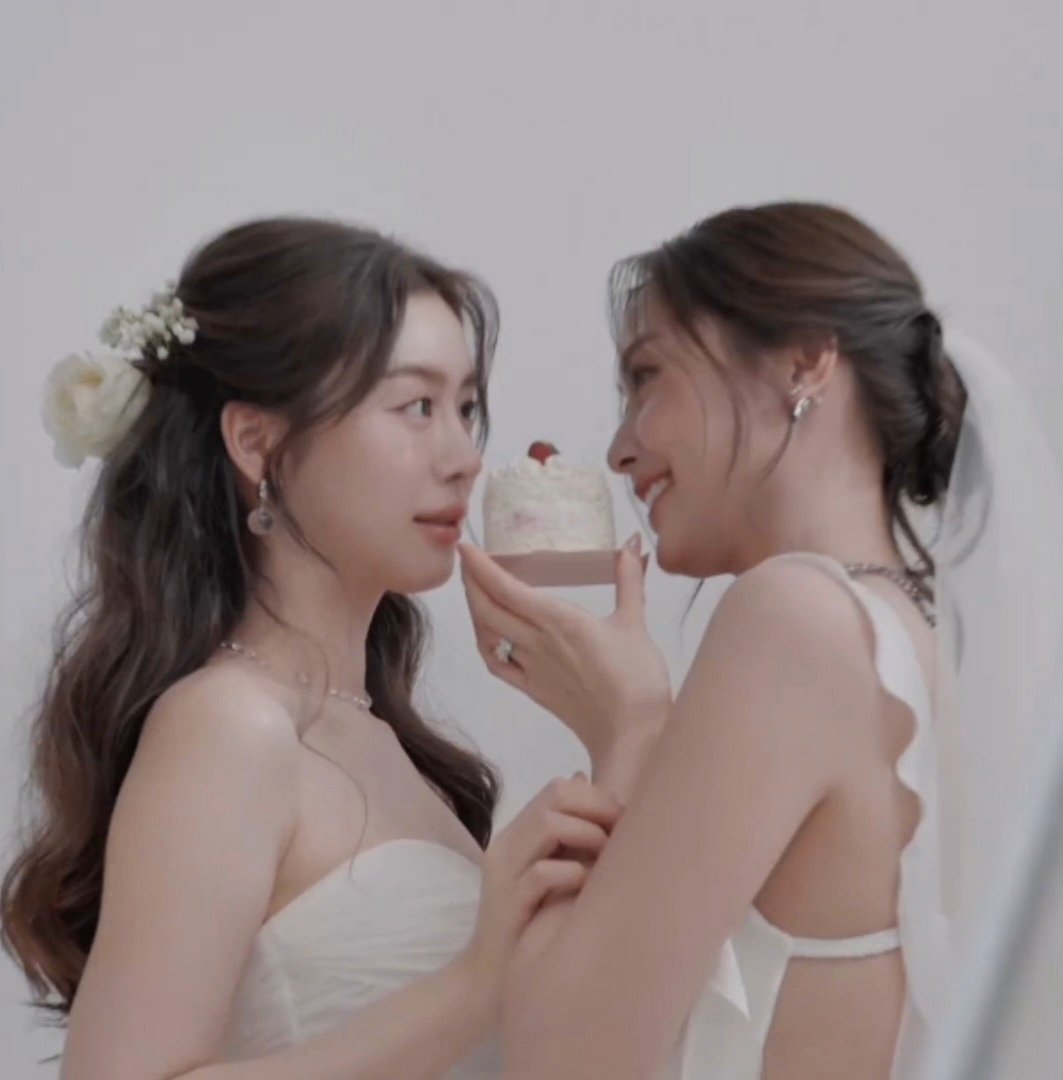 cuzrllybe's tweet photo. They’re such an unexpectedly perfect match 🫪🫪 https://t.co/8eNa4hpJ9f