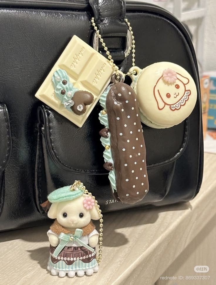 kiccichu's tweet photo. ada yang bisa jelasin kenapa sylvanian families mint choco ini menggemaskan banget >____< 🌿🍫 https://t.co/DzEgmKgEKZ