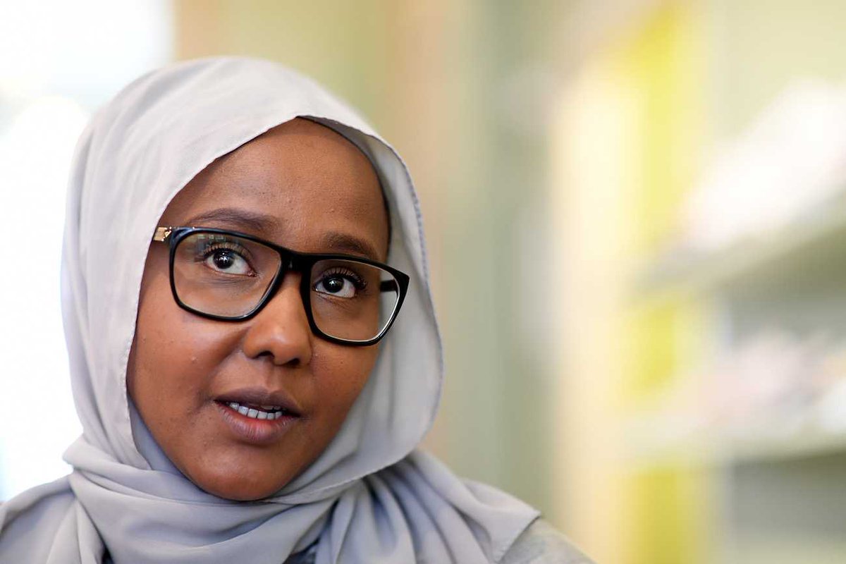 DABoooomB's tweet photo. Den somaliska riksdagsledamot Leila Ali Elmi har 17 betalningsförelägganden hos Kronofogden.
Vad säger ni, sveriges nya finansminister?😄🤦‍♂️ 🇸🇪 https://t.co/3tqR88oEAK