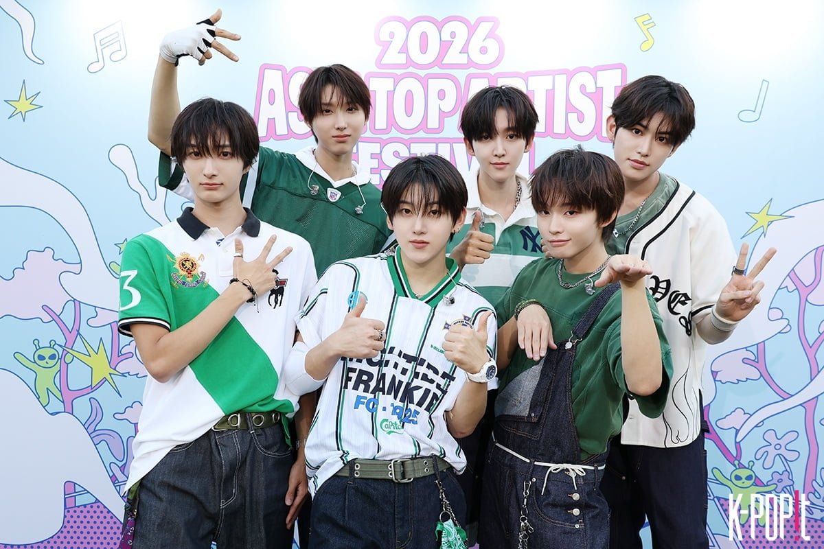 Spain_KickFlip's tweet photo. Artículo que ha publicado @tenasia_ de @kickflip_jype en el ATA Festival titulado:

KickFlip demuestra sus ambiciones de ser "artistas de primer nivel" en el festival ATA antes de su regreso en octubre.

🔗https://t.co/FhSyQJ1hQe

#ATA페스티벌 #ATAFESTIVAL #ATA #킥플립 #KickFlip https://t.co/ue7lfEKRDV