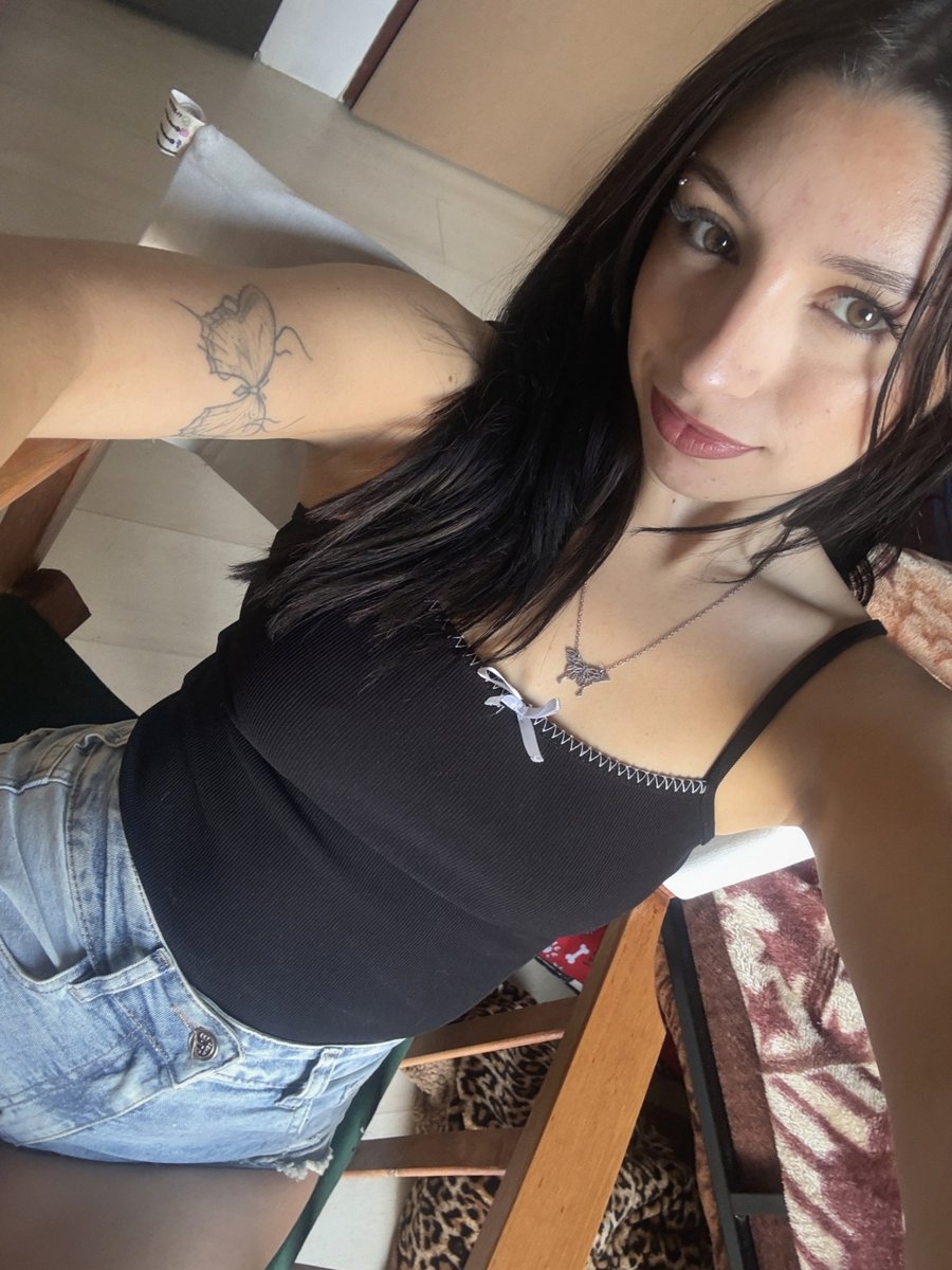 nectarlunaa7's tweet photo. laters, love ya 🎀 https://t.co/F2ut4MXHsl