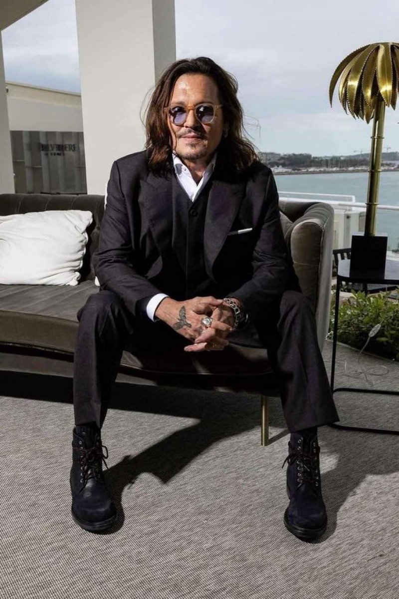 _johnndepp's tweet photo. Patience keeps love steady.
Trust keeps it alive. Strong relationships aren't built on perfection, but on honesty, loyalty, and choosing each other every day. A good man and woman build lasting love.
Do you believe trust is the most important part of a lasting relationship? https://t.co/j2TCg44sMH