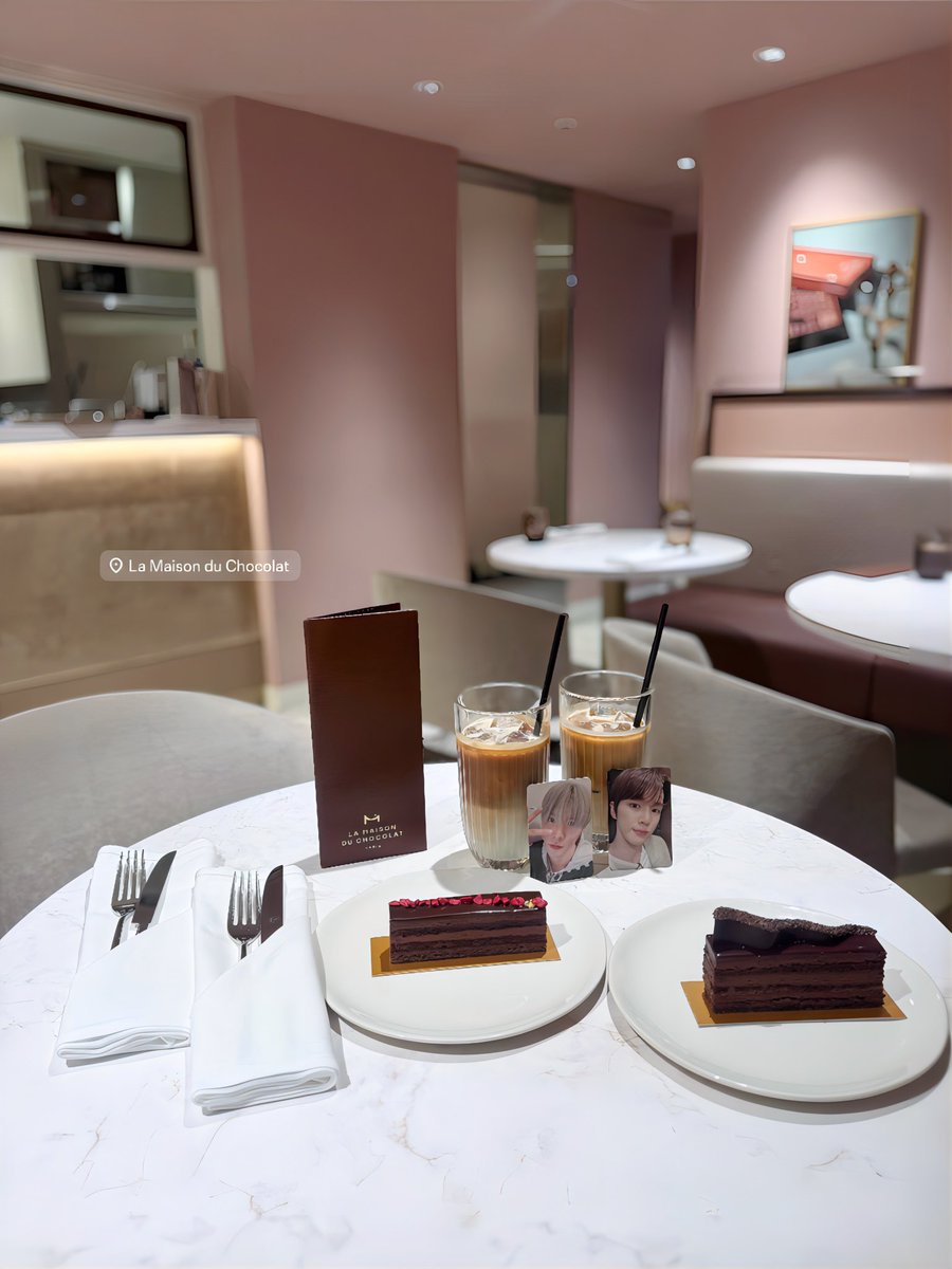 enskpyon's tweet photo. La Maison du Chocolat🧁🤎ྀི https://t.co/jSJtn0Nolm