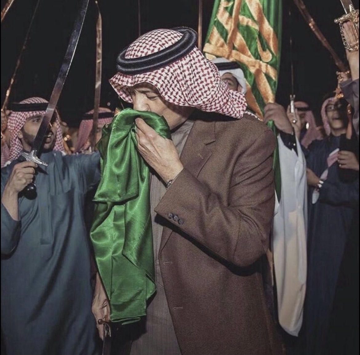 MohammadApu11's tweet photo. @ShawarmahouseSA Every year, and you remain a proud patriot, O Shamkh...  
Every year, and we take pride and boast in you,  
Every year, and your people and your rulers remain steadfast in glory and dignity,  
Every year, and you are safe and secure  

💚💚💚💚💚💚  
🇸🇦🇸🇦🇸🇦🇸🇦🇸🇦🇸🇦🇸🇦🇸🇦  
Come on https://t.co/sLyI7PqJjh