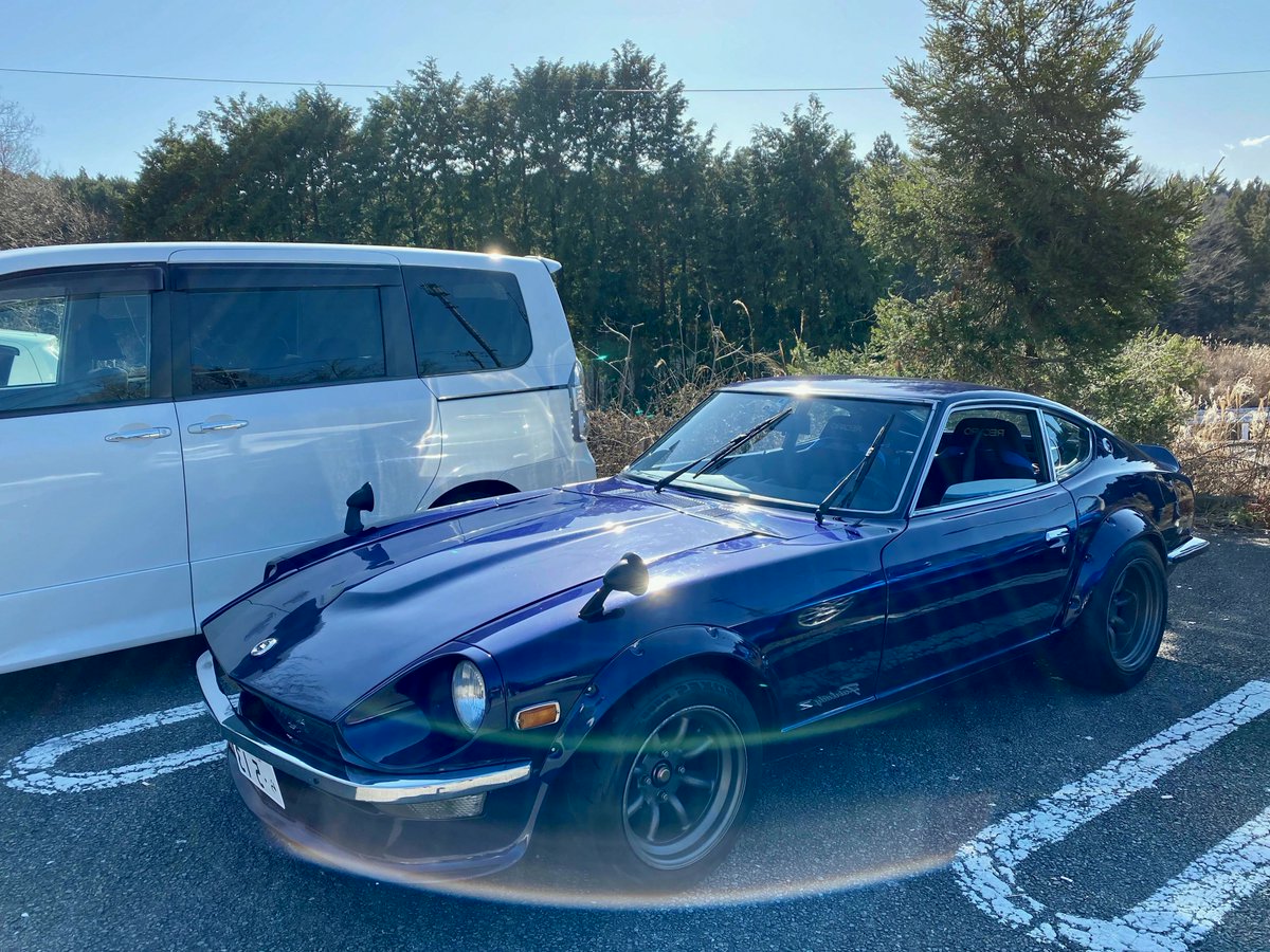 TimothyJactf's tweet photo. Spotted this beautiful Datsun 240Z in a parking lot next to Mt. Fuji, owner says he’s owned it since new and has driven it every fine weekend since
#NewCars #YouManiacSeriesEP4 https://t.co/BFvYrT3oVv