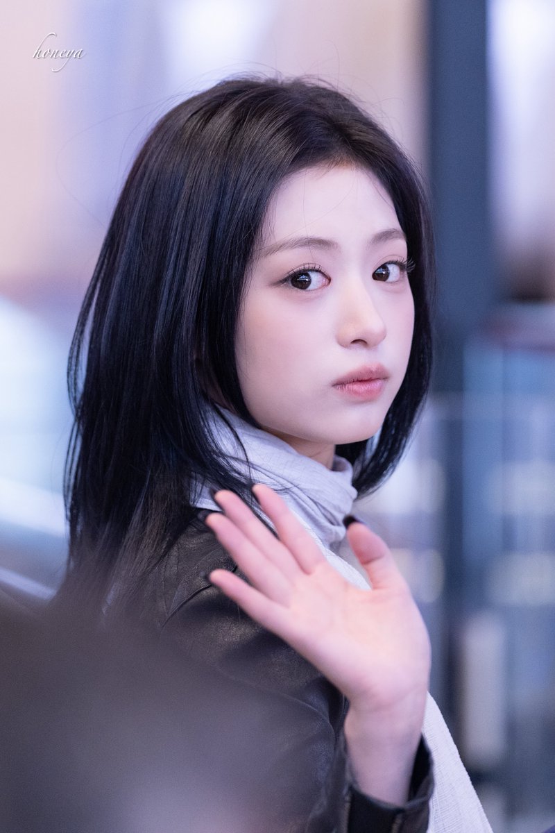 honeya0401's tweet photo. 260921 GMP
#AHYEON #아현
#BABYMONSTER #베이비몬스터 https://t.co/TztDNZnohm