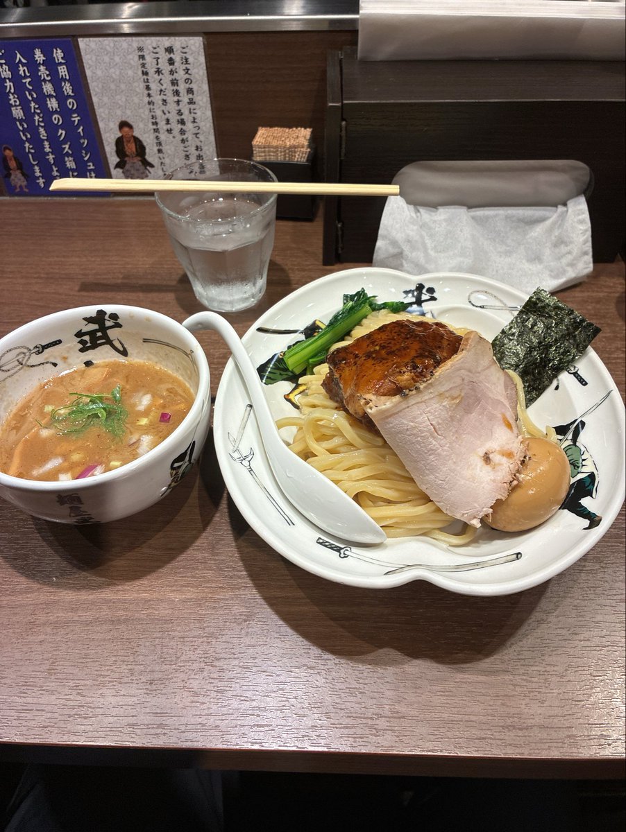 UupQl's tweet photo. @lalala_cocaO https://t.co/jG4UQPqlJm