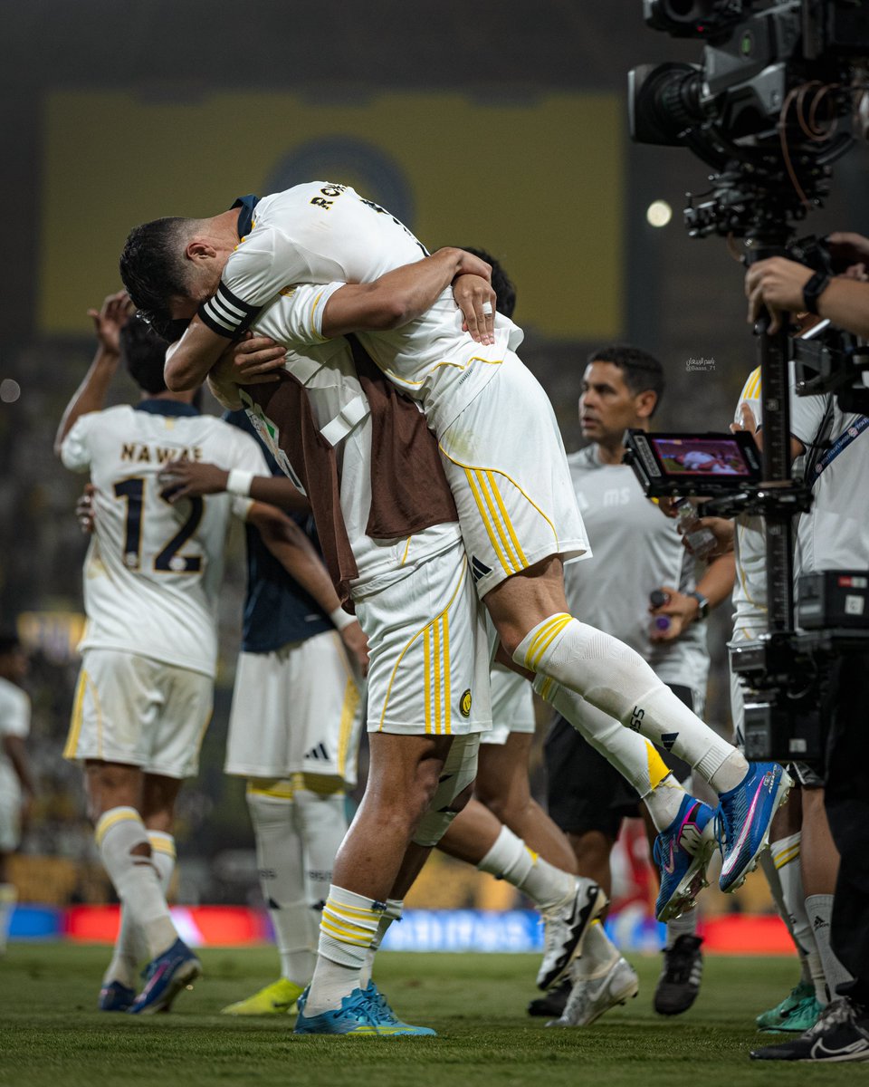 XoW_cr7's tweet photo. 🩻 https://t.co/I0KrGGSzad
