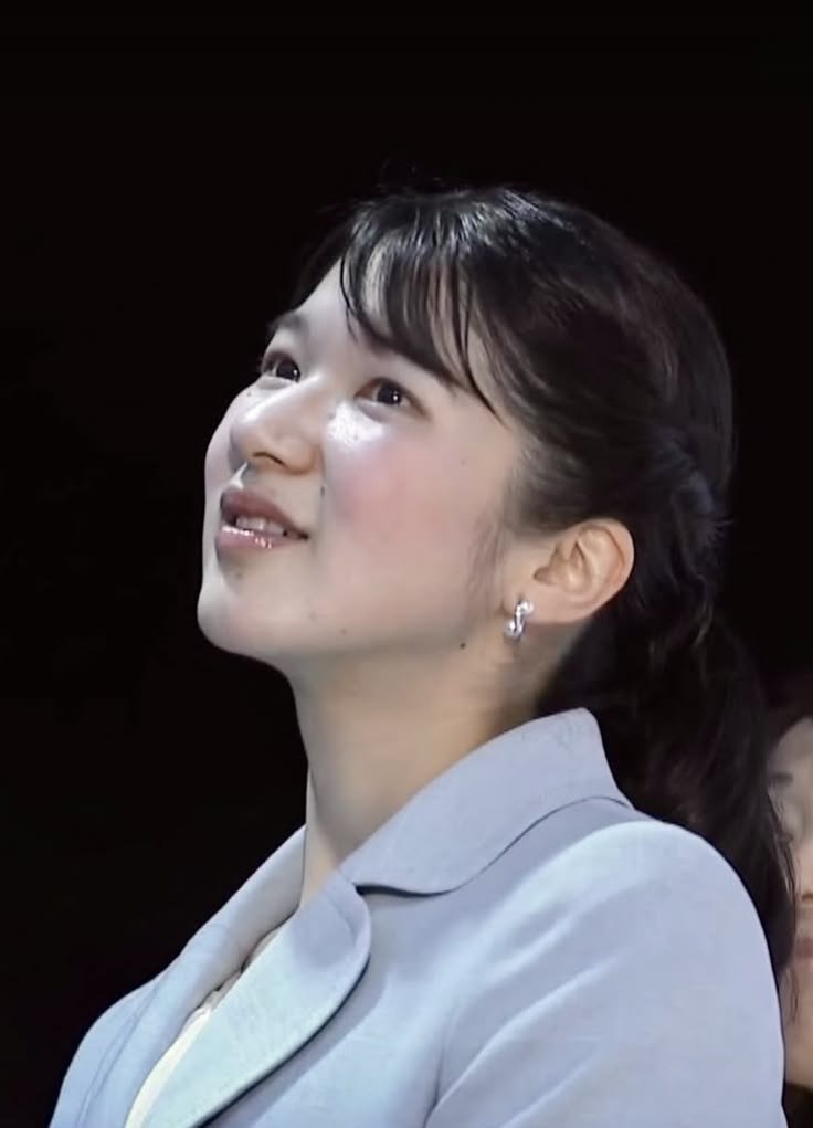 MilkywayKaoru's tweet photo. Let us amend the Imperial House Law once again to make Princess Aiko of toshi the Crown Princess.
#皇室典範を再度改正して敬宮愛子内親王殿下を皇太子に
#直系長子継承 https://t.co/DMaLIaGVvd