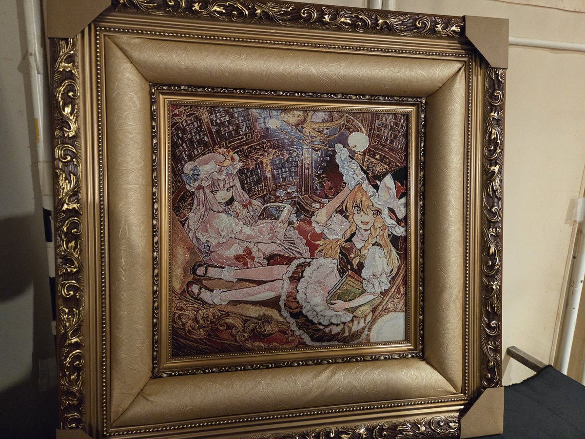 Dskiq's tweet photo. 今日の現場に置いてある東方の刺繍画がすげぇ奴なんですけど！！ https://t.co/5UD72JNxgE