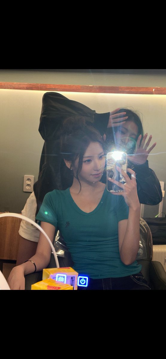 oddyouth_offcl's tweet photo. [💚]  
이써머 생일축하해 만수무강👍🏻🥳🥳

#KANIE #카니
#ODDYOUTH #오드유스 
#cantgoback https://t.co/0cQsALtn4b