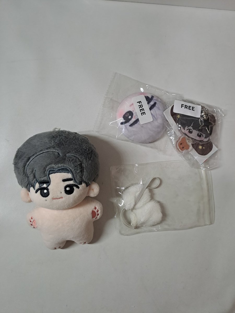 jegalhwi's tweet photo. HELP RT READY INA

WTS Doll Sunghoon Puppy Hoon

- Dapat semua yg di foto
- Bisa Split Pay
- Co 🍊
- Boleh nego

t sunghoon enhypen doll ready ina wts https://t.co/wwfE2Uhiwb