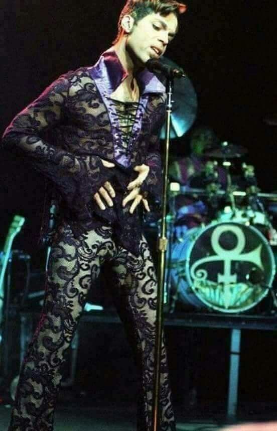 carole_c09's tweet photo. Prince pic daily since 21.04.16 until justice is served 📷 
#justice4cuz 🕊
#Peace2Prince    #Love4OneAnother 💜☔☝#NoAccident 
#TRUTHMatters 🕊 #BreakTheSilence 🔇 https://t.co/gb16Xfw7cr