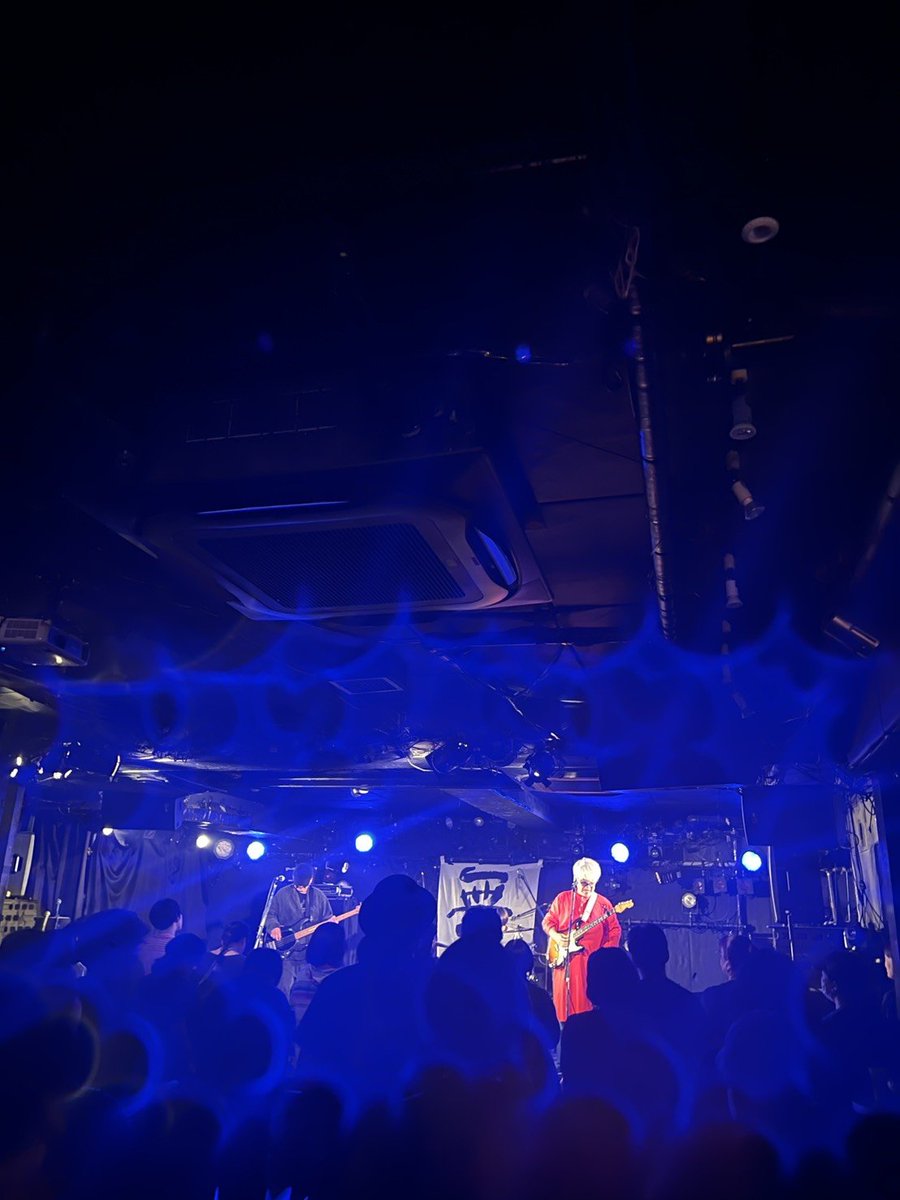 lYRNwYVKDWZZ3aW's tweet photo. 台風で電車が止まる中
演者さんの新幹線も止まる中、
下北沢に集まってくれた皆様！

ずっと忘れないよ！
君が忘れたとしても
オレは忘れないよー！

台風25号も忘れないよ(笑)
今日は最高の日になりました🙆

ありがとう！！さぁ、呑むぞ！！ https://t.co/97xc5mClF9