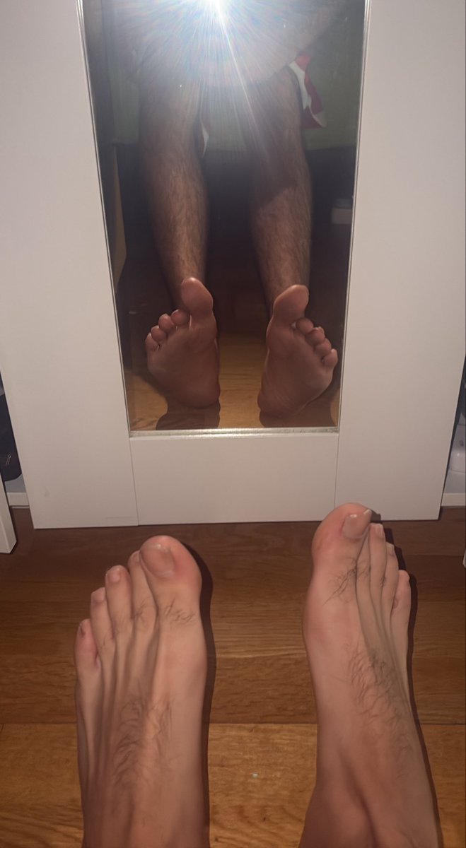 mastermdz_'s tweet photo. ven a adorarlos 

#FinDom #Cashmaster #cashgod #cashalpha #dom #sniff #serve #send #cashmaster #feet #malefeet #footfetish #findom #footworship #cashslave #finsub #domination #trampling https://t.co/2QytzGGdYs