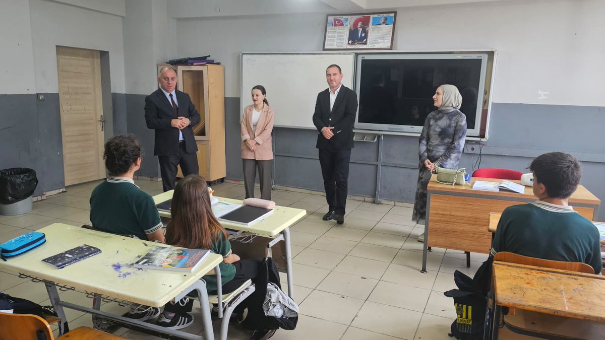 Kemalpasailce's tweet photo. 'SERHAT İLKOKULU/ORTAOKULU'NU ZİYARET ETTİK'

İlçe Milli Eğitim Müdürlüğü Resmi Sayfası: https://t.co/QtndFtvPk7 https://t.co/OhbMcHrkhj