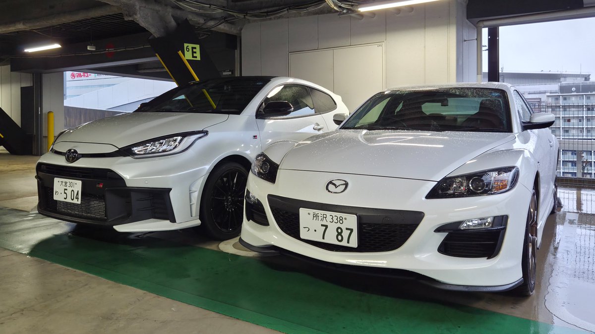 dojyorin's tweet photo. 普通のドライブデート
男「タイムズで借りて海行こう」
女「ｷｬｯｷｬ」

異常ドライブデート
ぼく「君用にGRヤリスRZ(MT)を借りたから2台で山にツーリング行こう」
かの「ハイパワーターボ+4WDｷｬｯｷｬ」

1/1スケールトミカで遊ぶ◯十歳児が2人 https://t.co/EEu6HOIieW