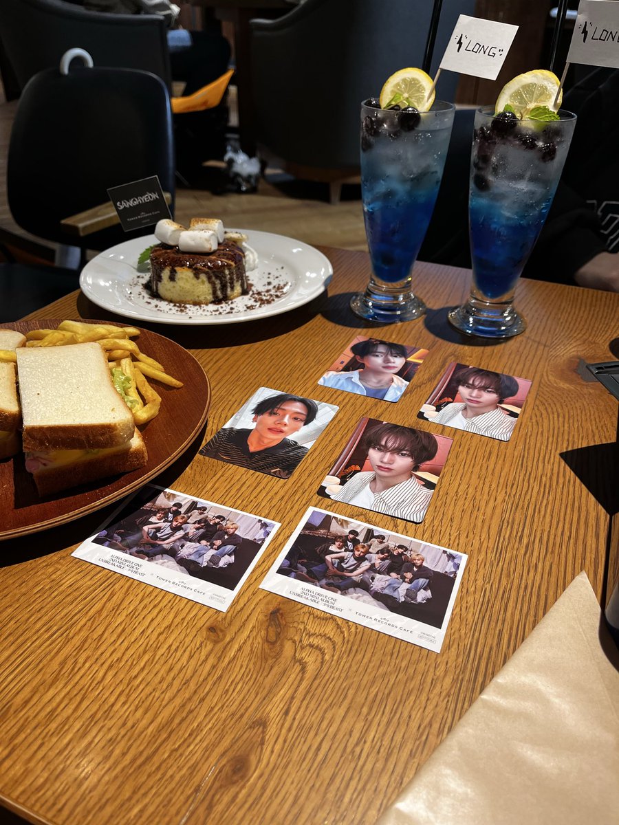Choi311925's tweet photo. この台風の中タワレコのコラボカフェに行ってきた大バカ者です😅

シンロンのカミナリ味⚡️の、ドリンクはさっぱりしていて美味しかったし、
アルノのアボカドとエビのサンドも美味しくてペロリ😋

トレカはシンロン出ず
残念😭 https://t.co/aNHBRN91WY