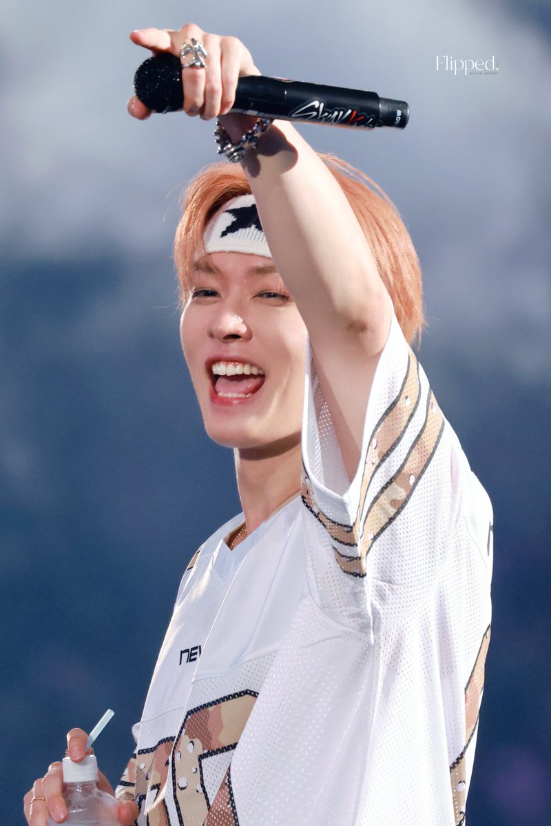 Flipped1025's tweet photo. 영원히 행복하자 우리 귀요미 ￼..🥨

#LeeKnow #StrayKids 
#리노 #스트레이키즈 #リノ https://t.co/LXfRoIobht